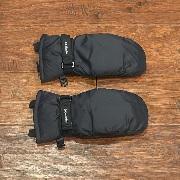 Youth Small - Columbia Black Insulated Mittens - Picture 4 of 9